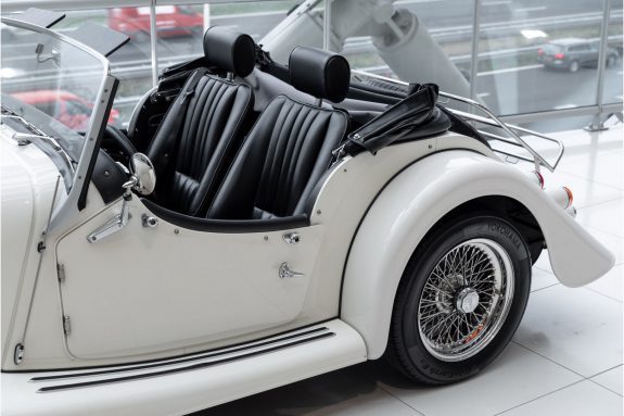 Morgan Plus 4 2.0i | 1-st Owner | Removable rear screen – Foto 9