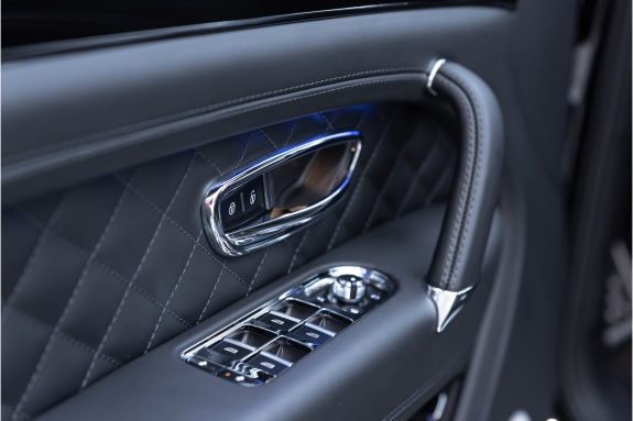Bentley Bentayga 4.0 V8 | Mulliner | Touring | City | Sport exhaust – Foto 19